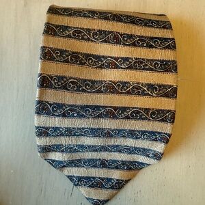 Vintage Geoffrey Beene Silk Printed Tie